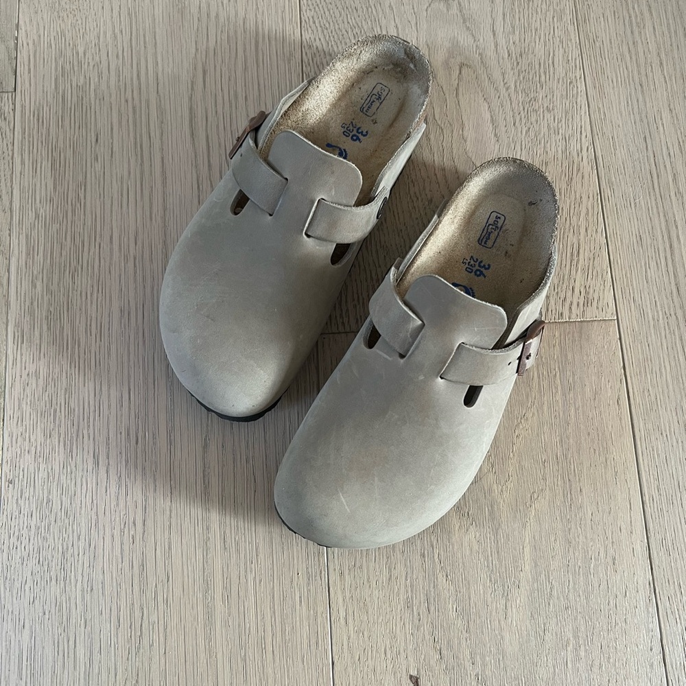 Birkenstock Beige Clogs